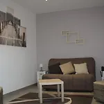 Logis & Restaurant Le Relais De Fleurette Otel