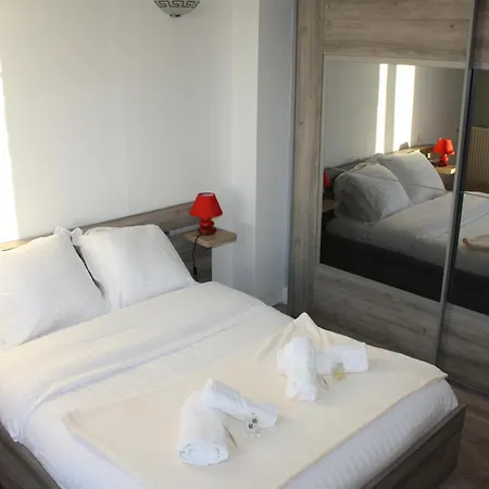 Logis & Restaurant Le Relais De Fleurette 3*