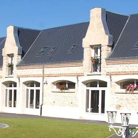 Logis & Restaurant Le Relais De Fleurette Hotel 3*