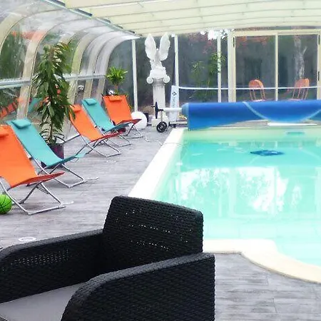 Hotel Logis & Restaurant Le Relais De Fleurette Pontavert