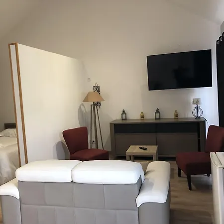 Logis & Restaurant Le Relais De Fleurette 3* Pontavert