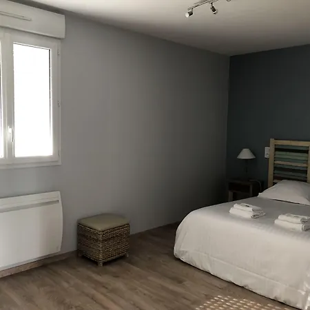 Logis & Restaurant Le Relais De Fleurette Hotel 3*