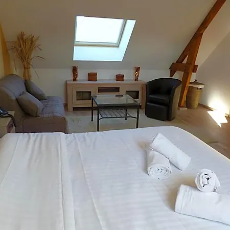 Logis & Restaurant Le Relais De Fleurette 3* Pontavert