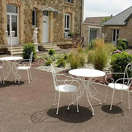 Logis & Restaurant Le Relais De Fleurette Hotel