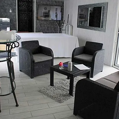 Logis & Restaurant Le Relais De Fleurette Pontavert