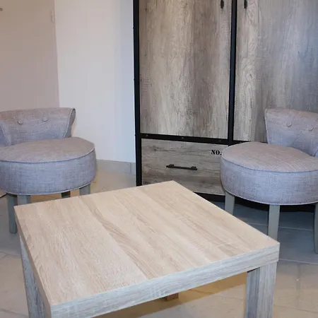 Logis & Restaurant Le Relais De Fleurette Hotel 3*