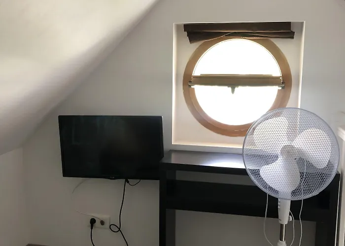 Logis & Restaurant Le Relais De Fleurette 3* Pontavert