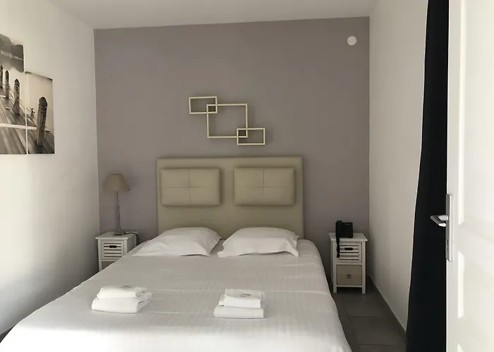 Hotel Logis & Restaurant Le Relais De Fleurette 3*