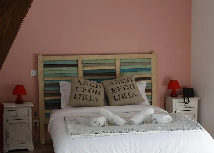 Hotel Logis & Restaurant Le Relais De Fleurette 3*