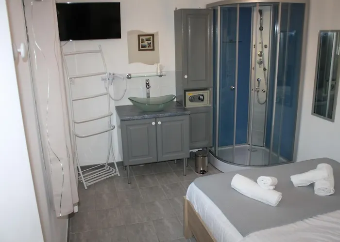 Logis & Restaurant Le Relais De Fleurette 3* Pontavert