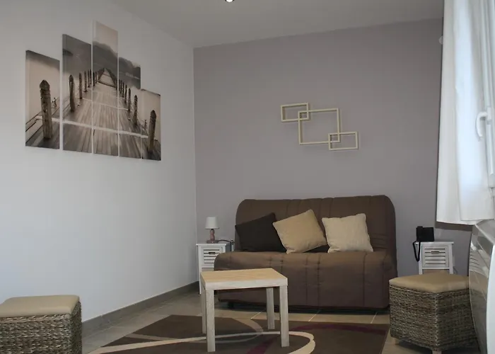 Logis & Restaurant Le Relais De Fleurette Hotel