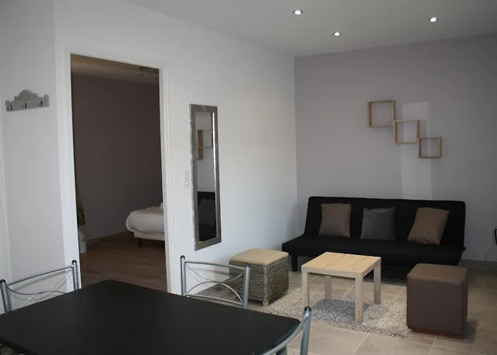 Logis & Restaurant Le Relais De Fleurette 3*