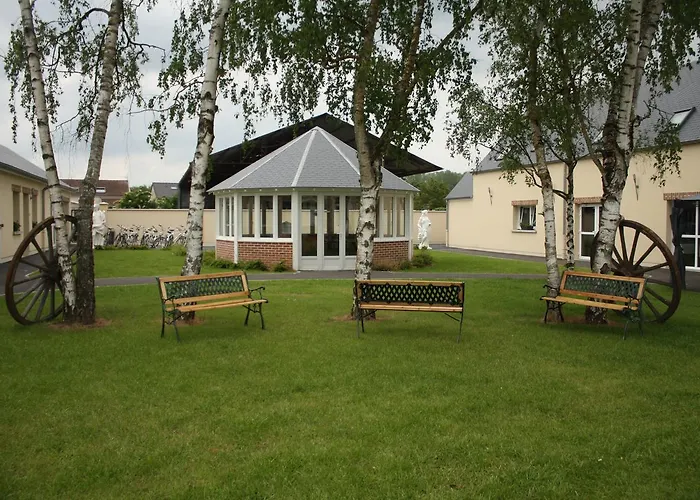 Logis & Restaurant Le Relais De Fleurette Hotel 3*