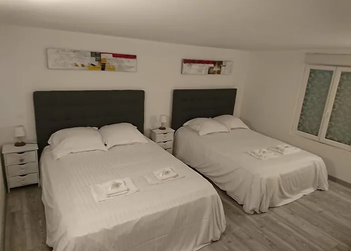 Hotel Logis & Restaurant Le Relais De Fleurette Pontavert